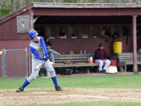 Mariner Mason Oliver at bat