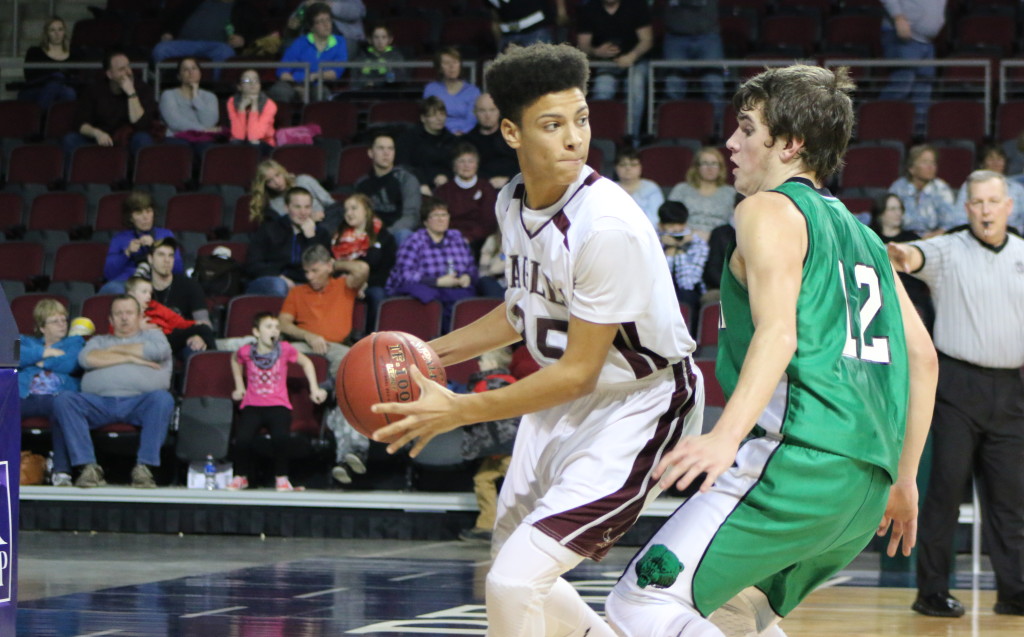 Khalede Clark looks for a pass in the fourth quarter. Photo by Anne Berleant
