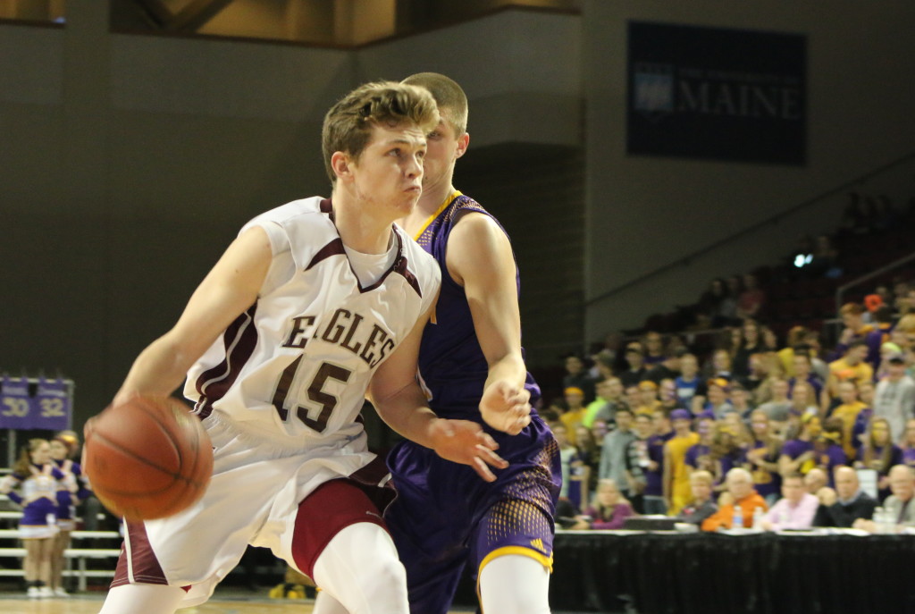 Taylor Schildroth leads the Eagles to the Clas C North title. Photo by Monique Labbe