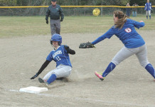 Mariners steal third