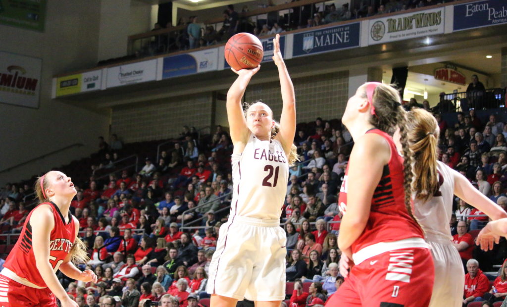 Morgan Dauk shoots from the foul line. Photo by Anne Berleant