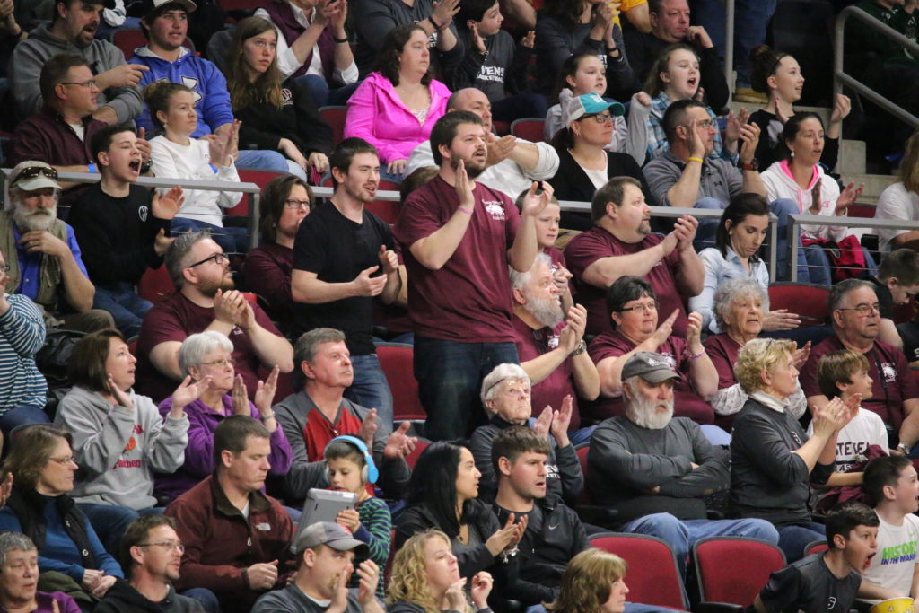 Eagle fans react. Photo by Anne Berleant