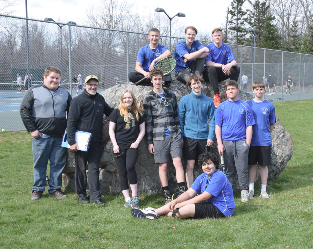 DISHS 2018 boys tennis team