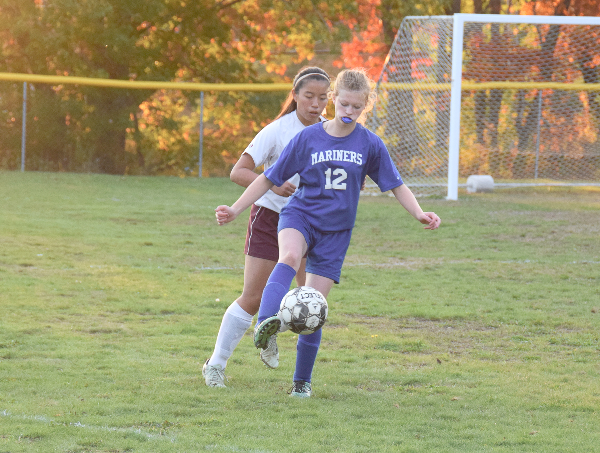 A play toward the net